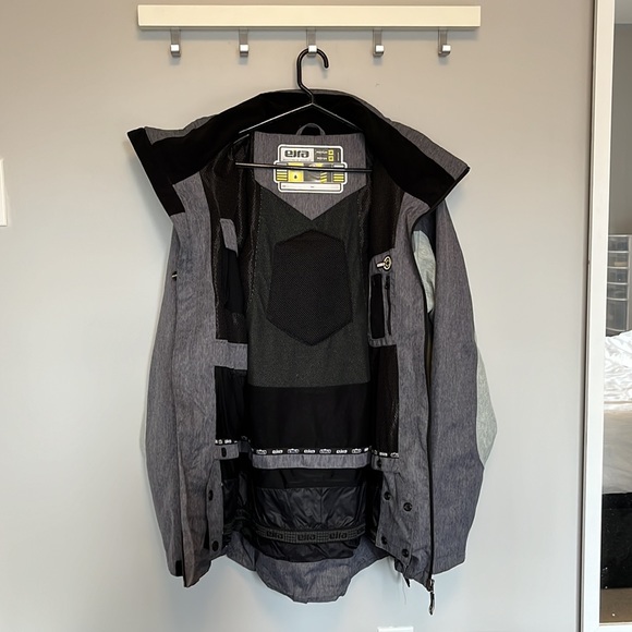 Grey Ski/Snowbaord Jacket (Ejra - Medium) - Picture 3 of 5